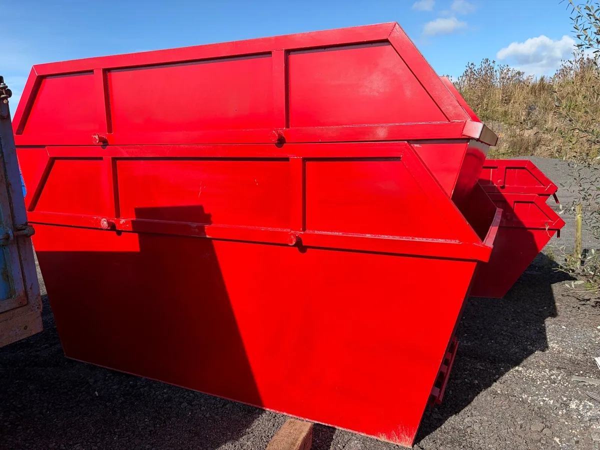 Skips Forsale 4 yard  12 yard and compactor - Image 4