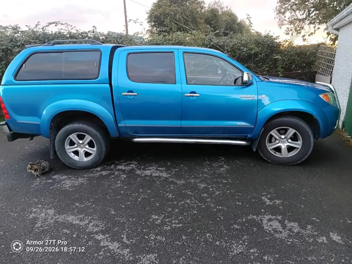 2006 toyota Hilux - Image 3