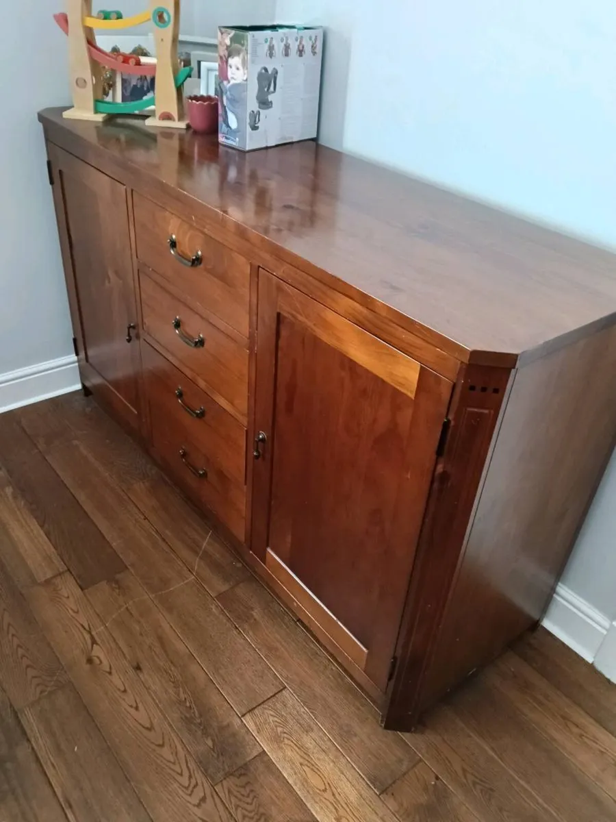 Sideboard