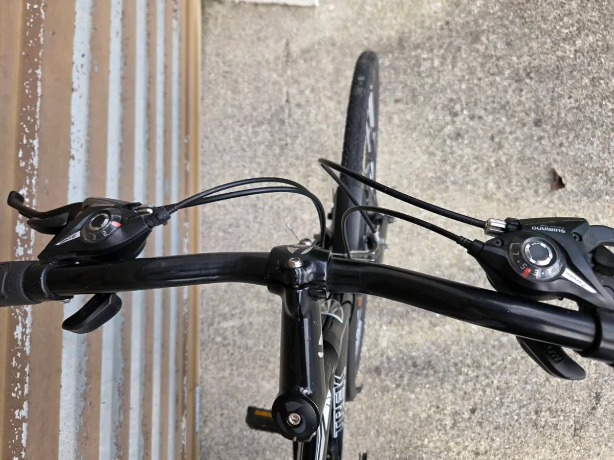 Trek fx hybrid bike - Image 3