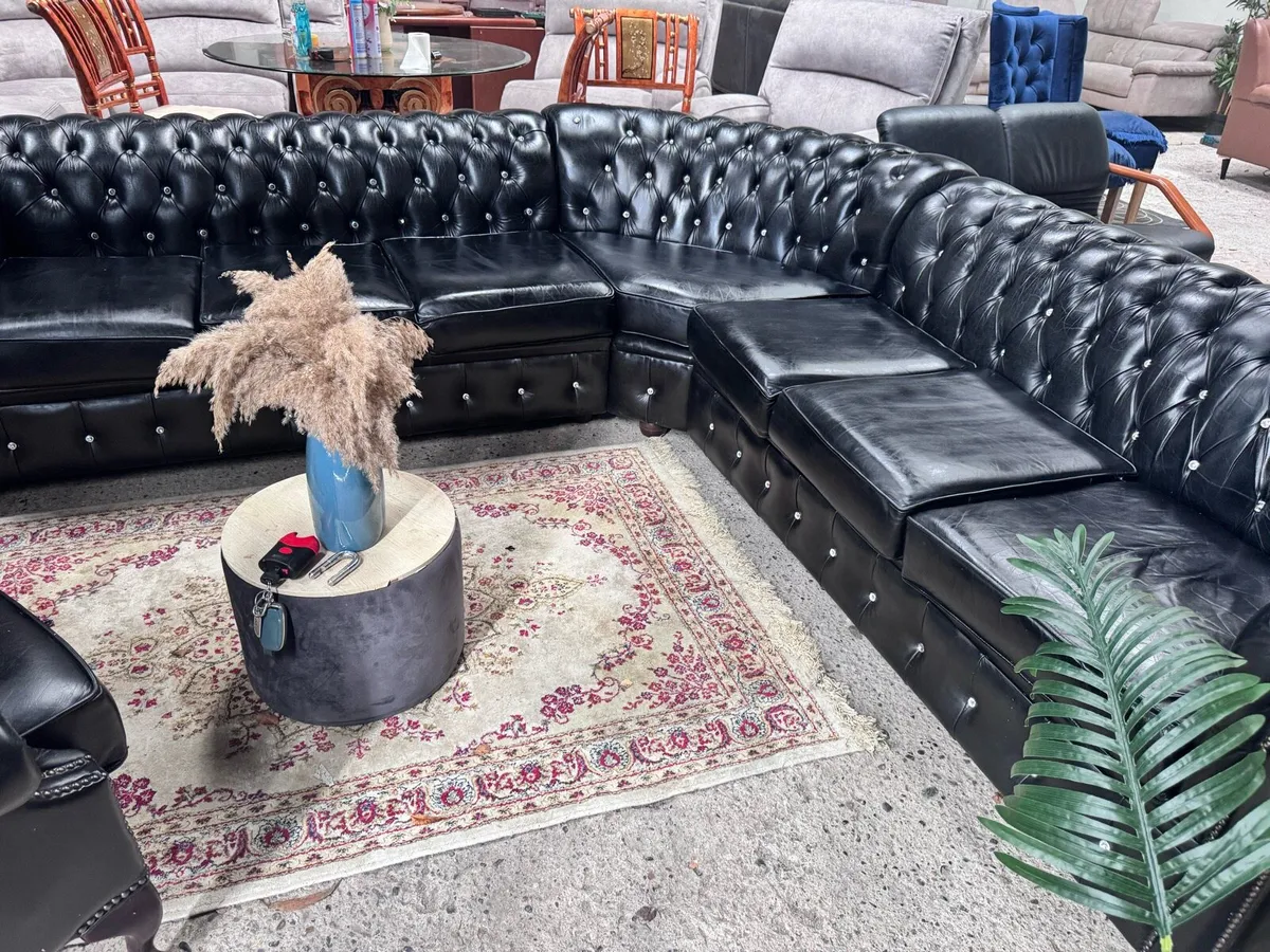 Chesterfield Corner sofa - Image 3
