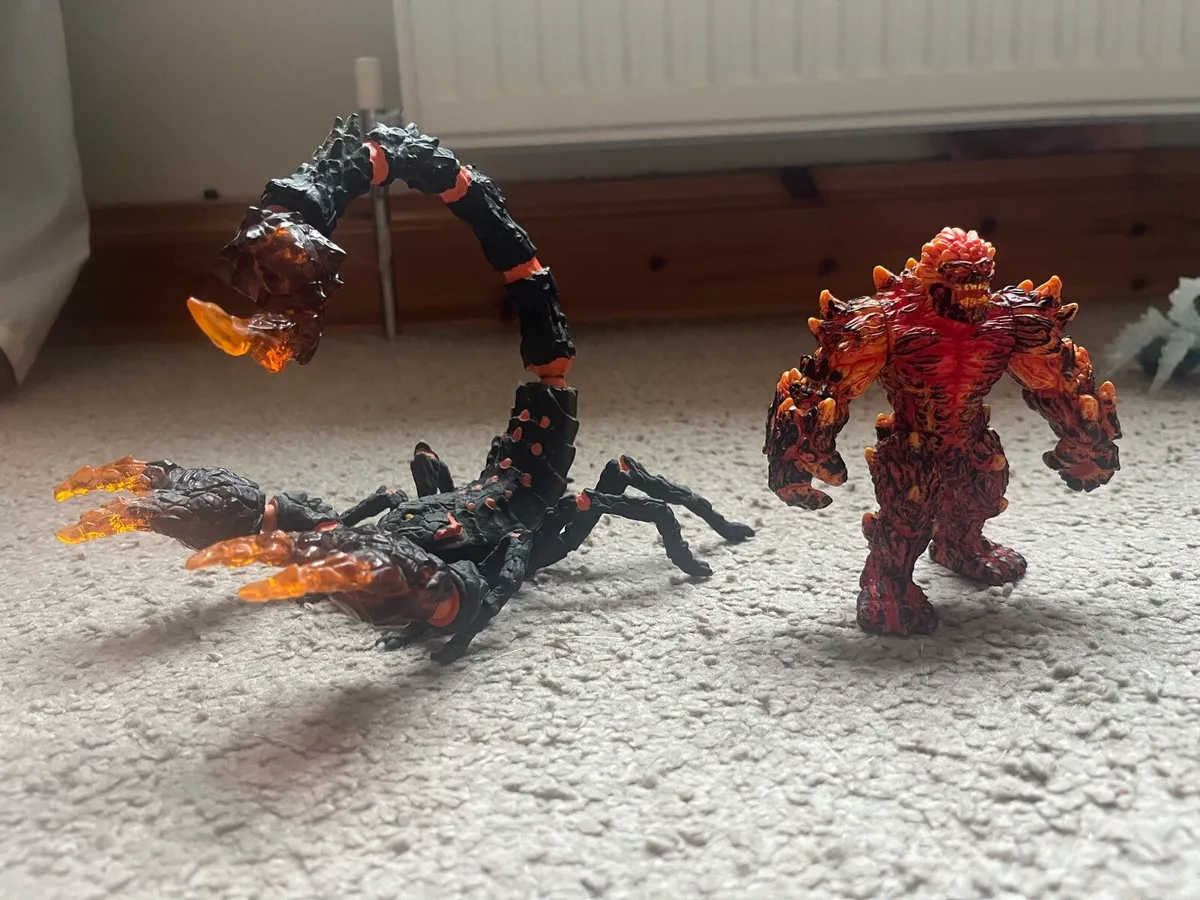 Schleich Eldrador Bundle of 18 figures - Image 3