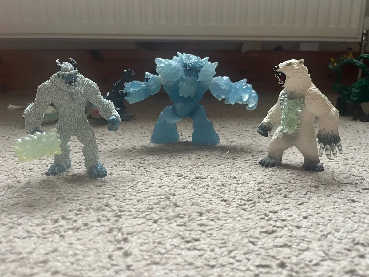 Schleich Eldrador Bundle of 18 figures - Image 4