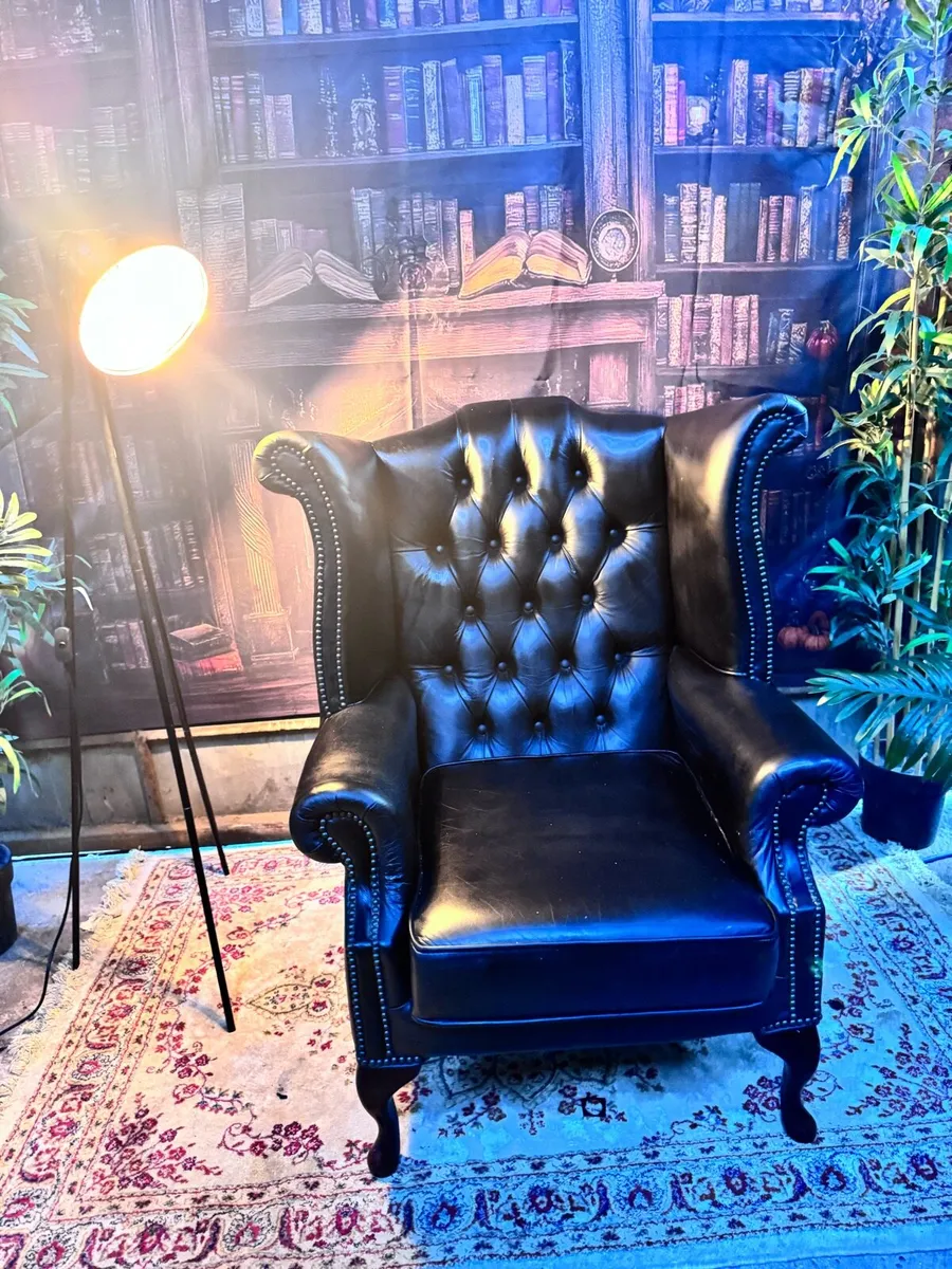 Black Anne queen armchair for sale - Image 1