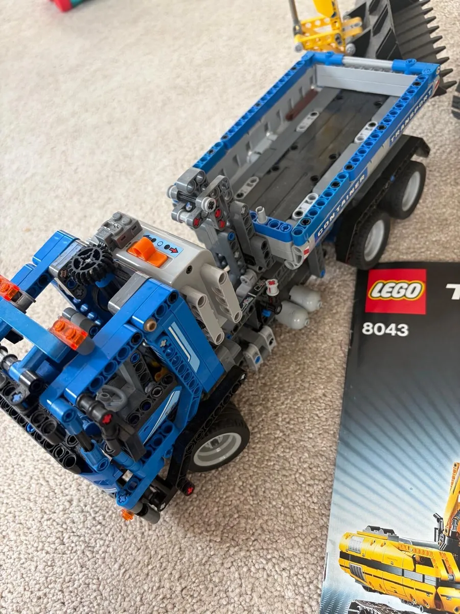 Lego Digger & Truck - Image 3