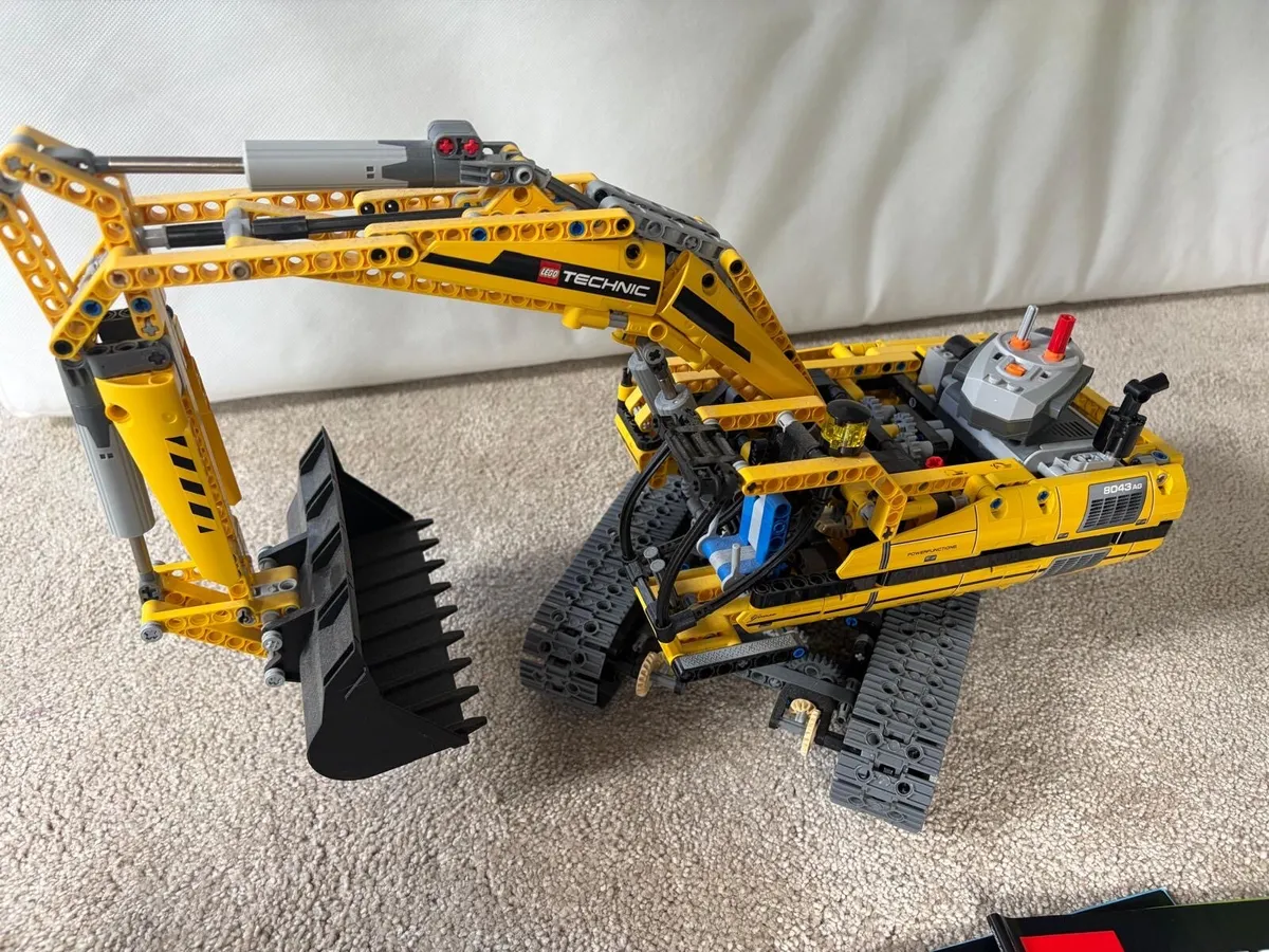 Lego Digger & Truck - Image 4
