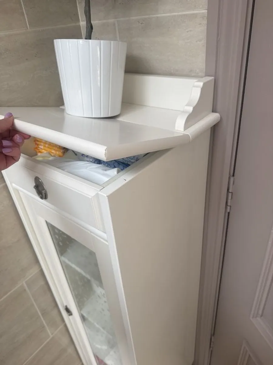 Bathroom storage in white. - Image 2