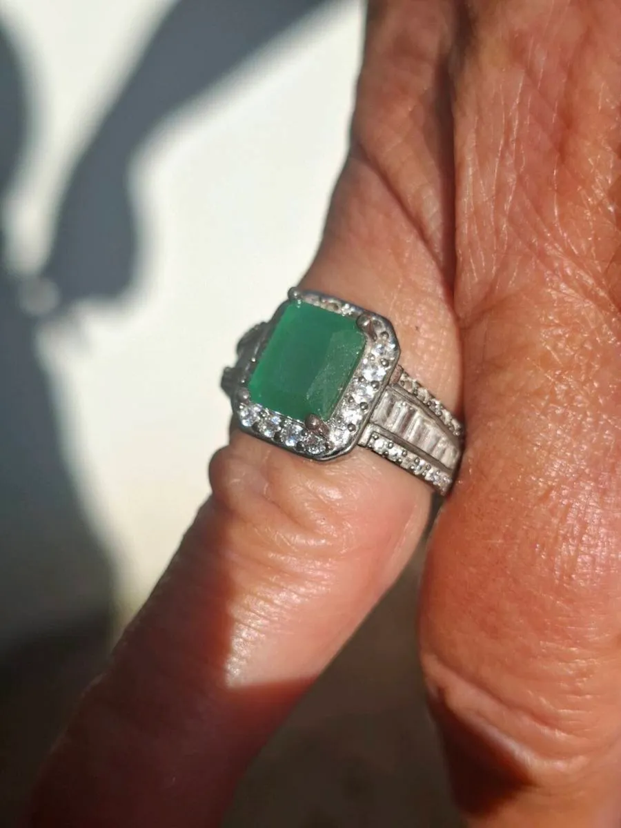 Lovely Vintage Ladies 925 Sterling Silver Ring - Image 1