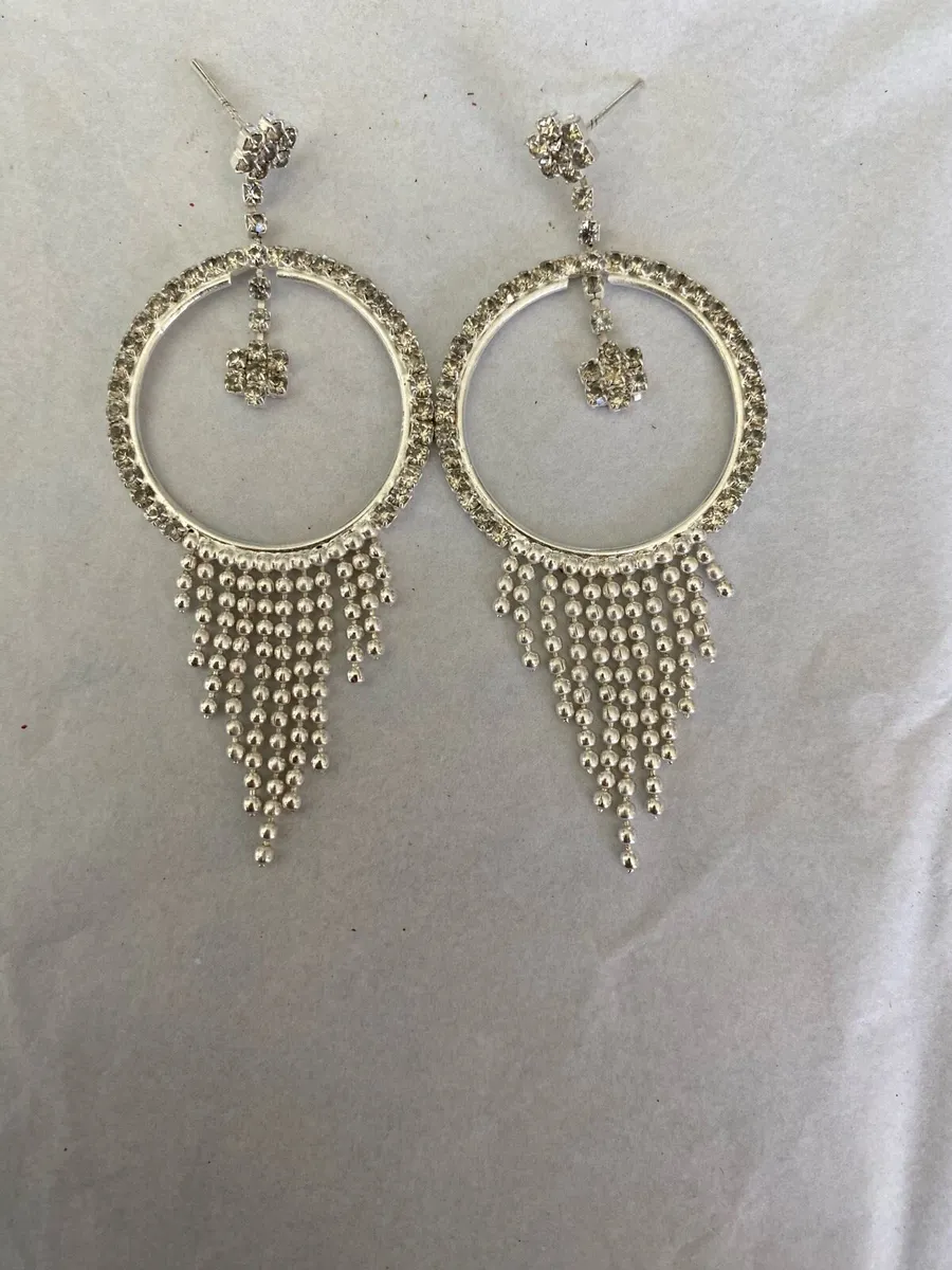 Jewellery - Image 1