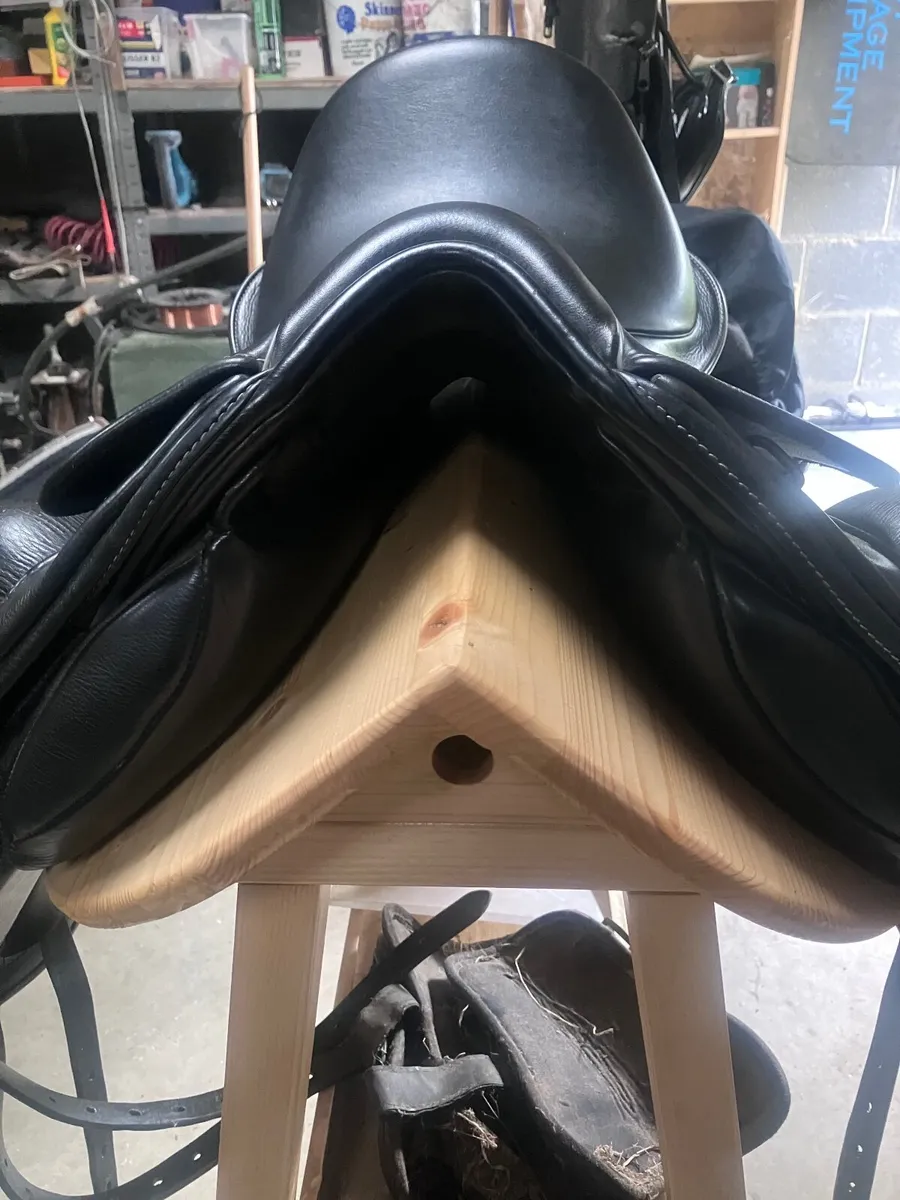 Fairfax Rebecca Saddle - Image 2
