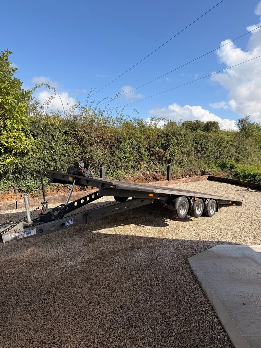 18ft Ifor Williams Tilt Bed - Image 1