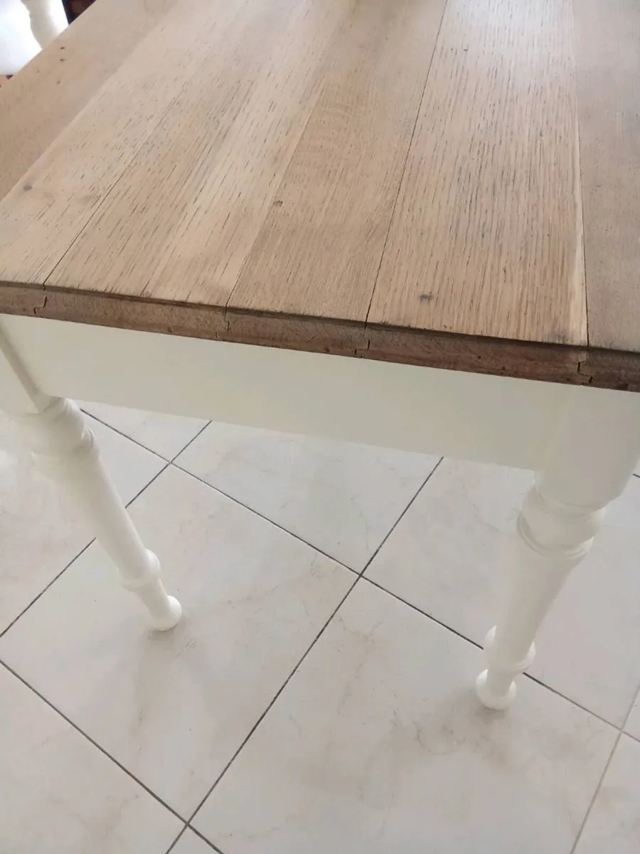 Farmhouse kitchen table - Image 2
