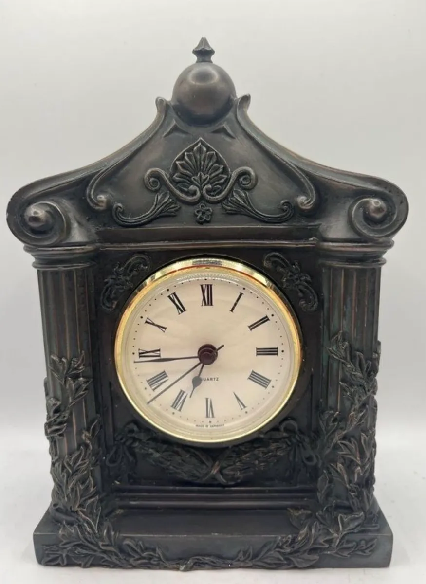 Genesis Mullingar mantle clock