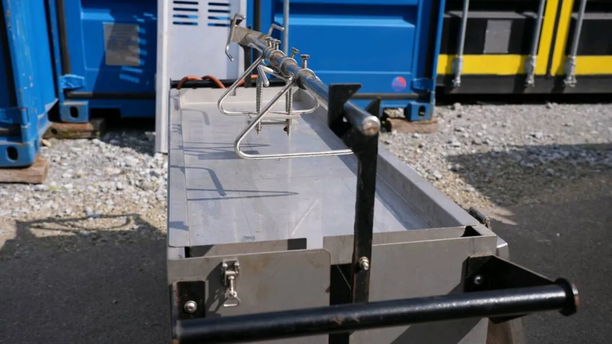 Hogmaster pig on spit machine and bbq machine - Image 3