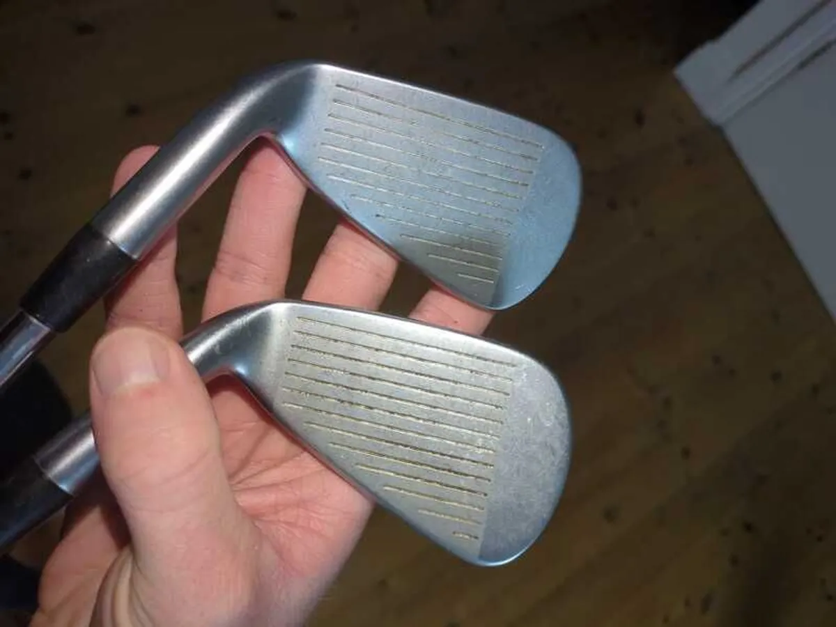Mizuno JPX 900 Hot Metal Irons 5-PW - Regular Flex - Missing 7 Iron - Image 3