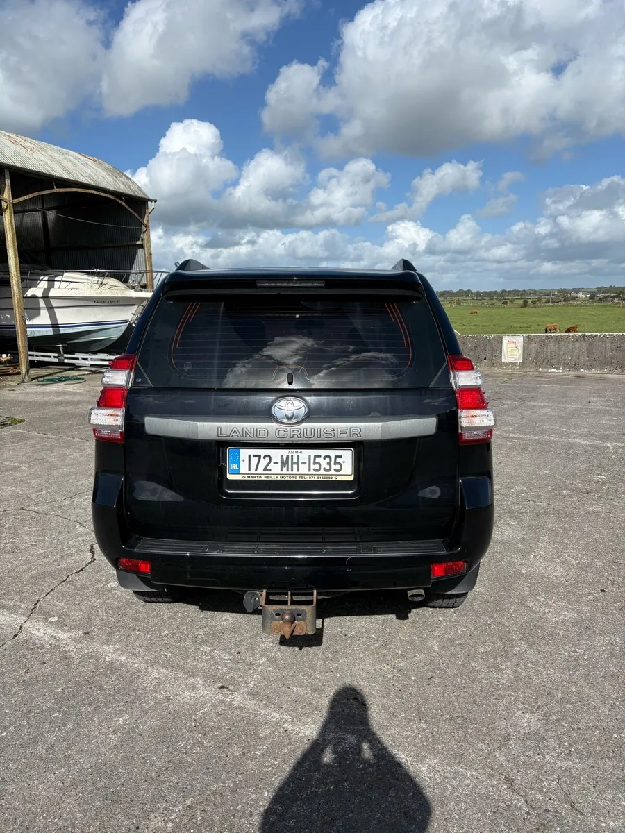 2017 5 Seat Commercial Land Cruiser - Image 4