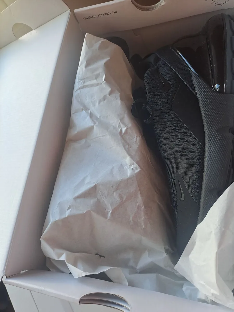Brand New Nike Air Max 270 Trainers - Image 2