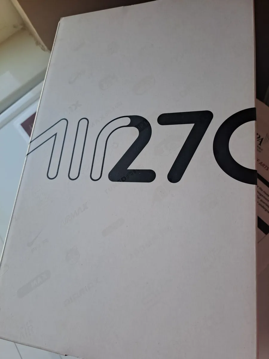 Brand New Nike Air Max 270 Trainers - Image 1