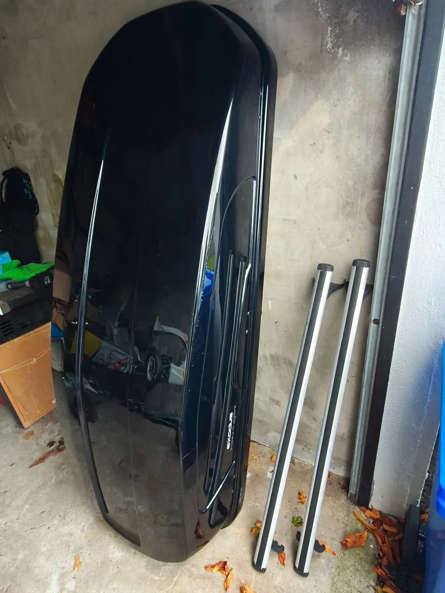 Exodus 580L Roof Box + Roof Bars & Fittings – Exce - Image 1