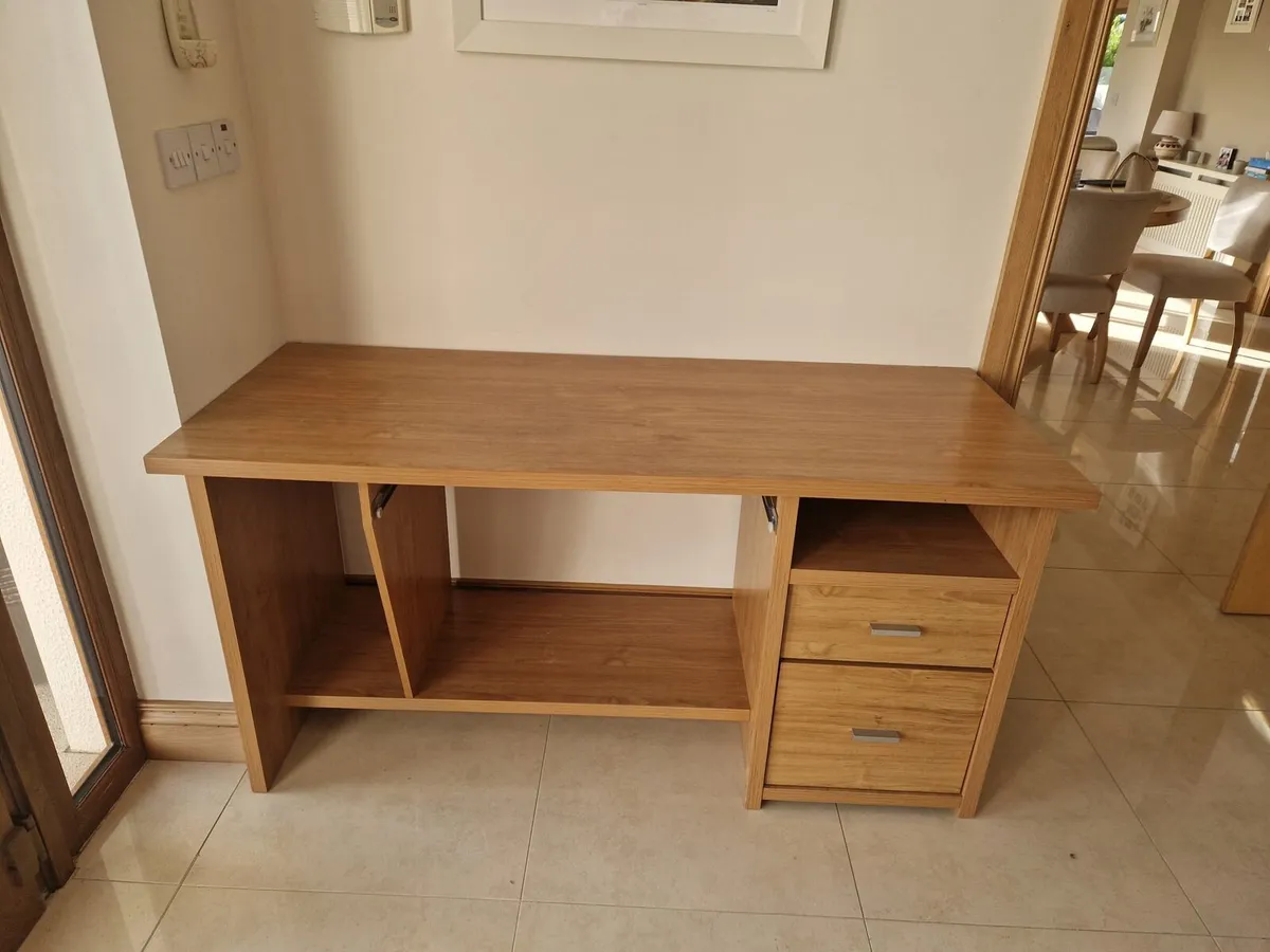Desk - Image 2