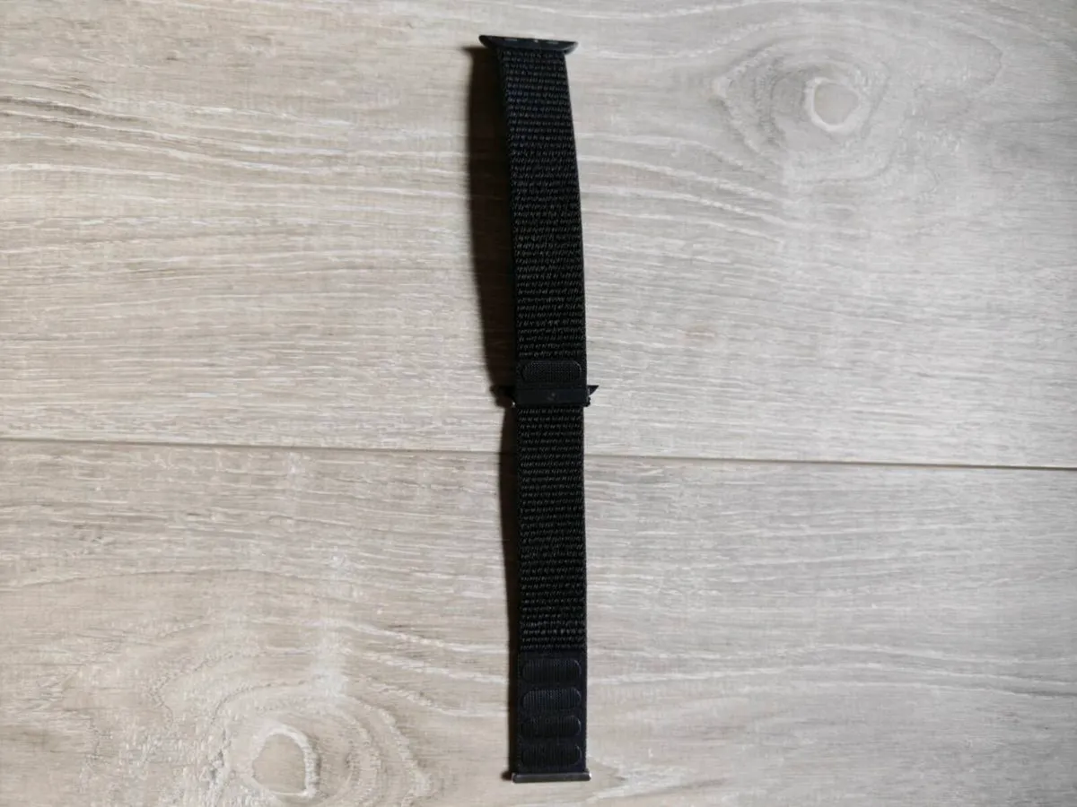Apple Watch Premium Black Woven Nylon Watch Band - Image 4
