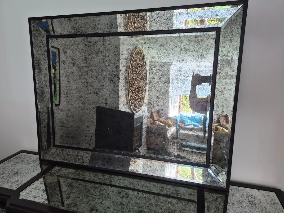 Sideboard - Image 2