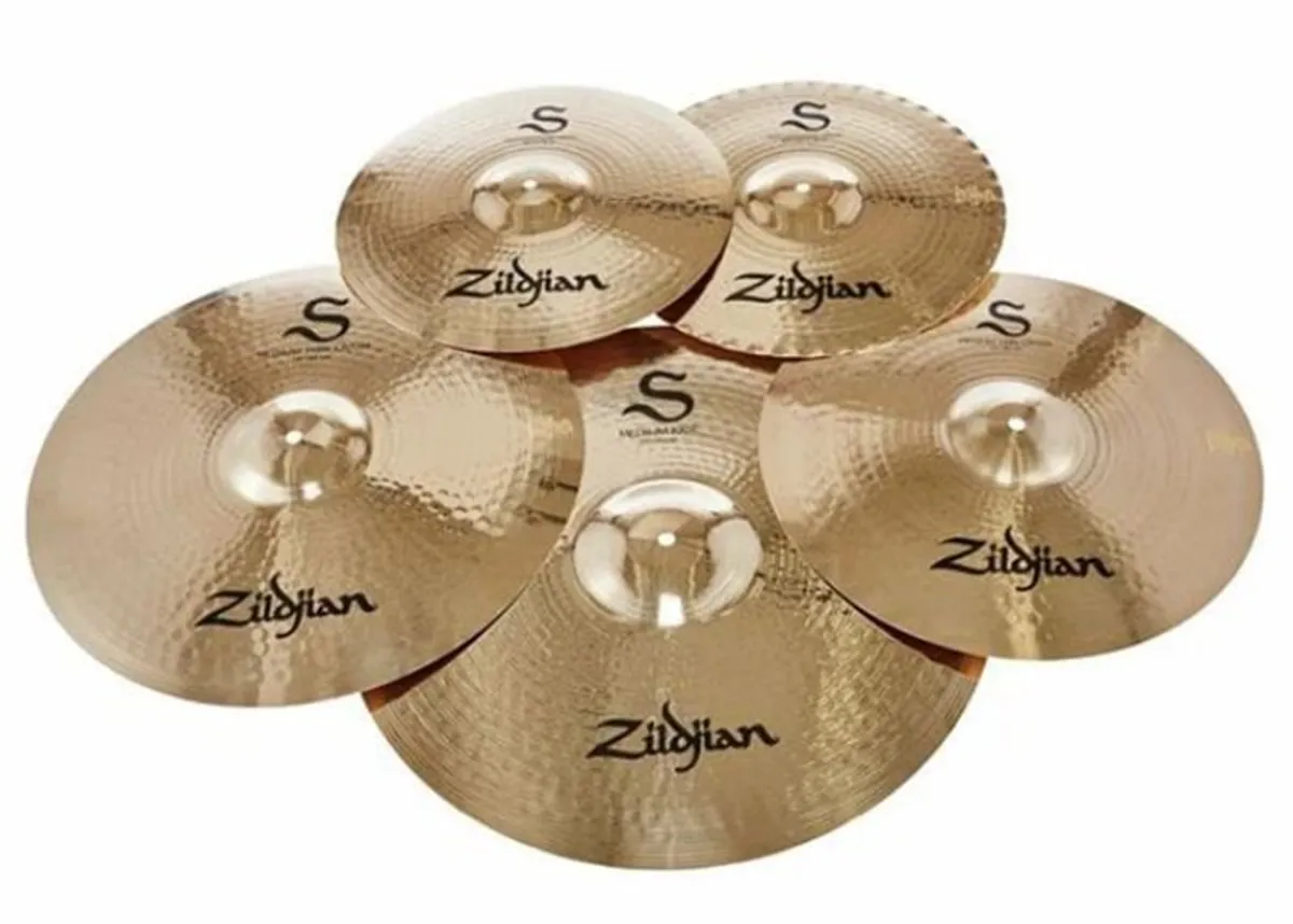 Tama 5-piece black Drum Kit with Zildjian cymbals and drum cases. - Image 3