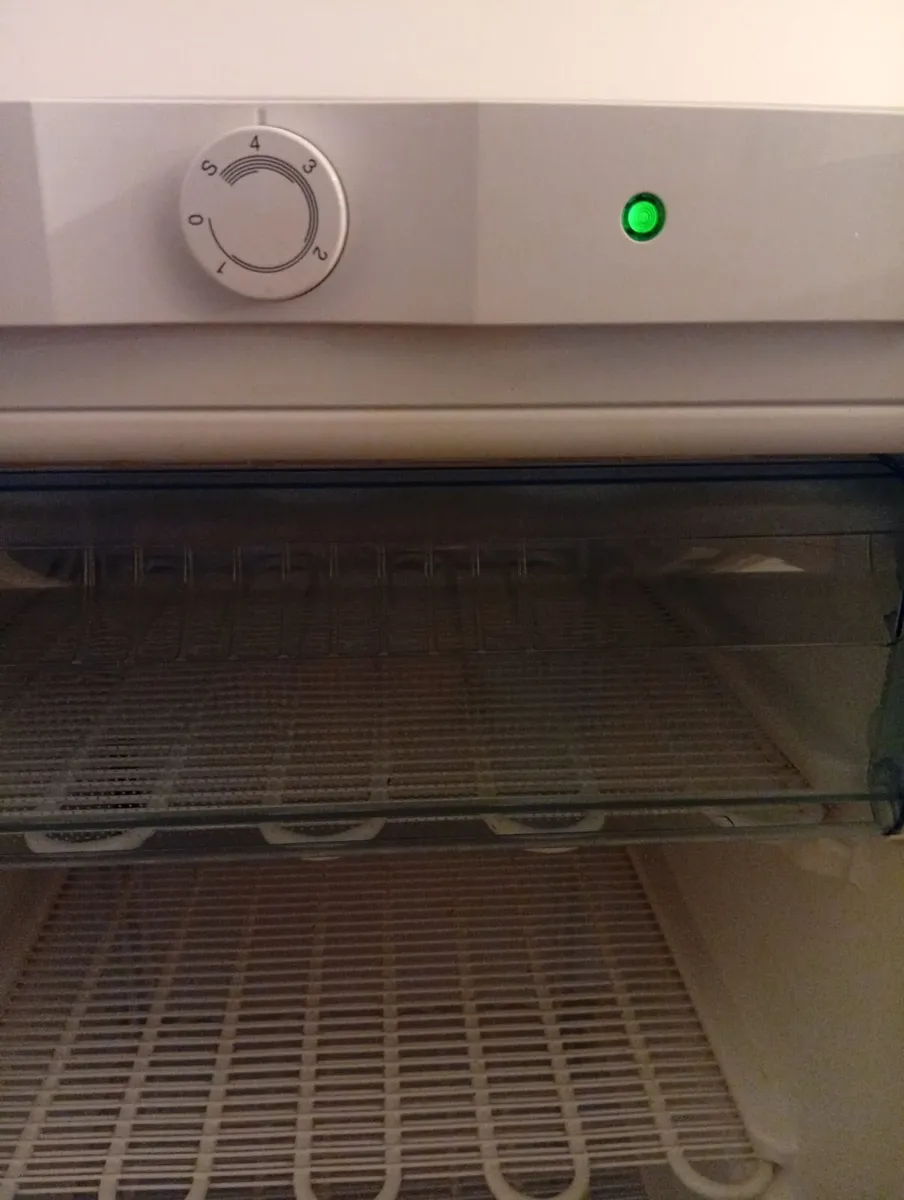 Bosch Quality Freezer 217litres - Image 3
