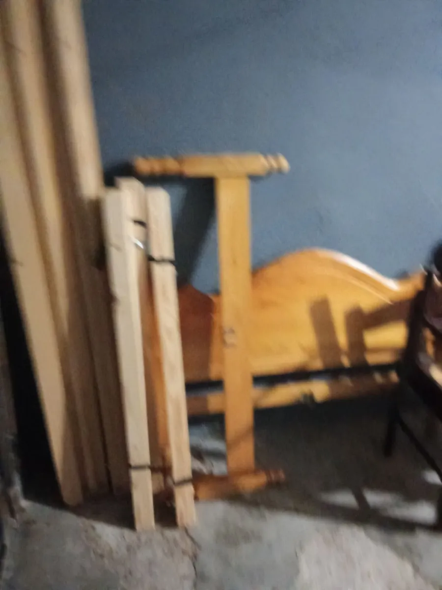 Double bed in very new condition - Image 1