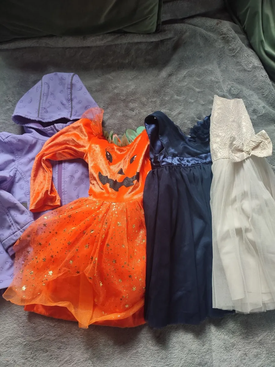Girl clothes bundle - Image 2