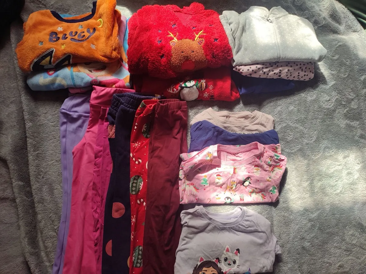 Girl clothes bundle - Image 1