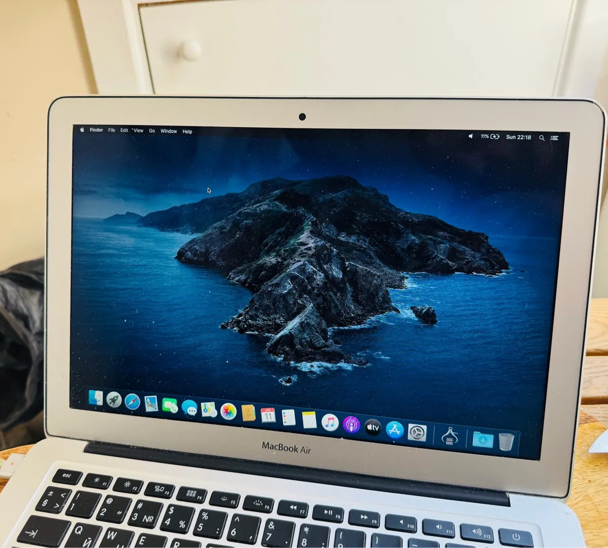 Apple MacBook air Core i5. Perfect Condition - Image 1