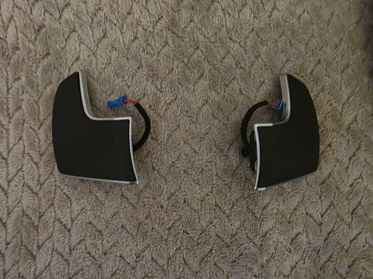 BMW G30 Lci Steering Wheel Gear Shift Paddles - Image 1