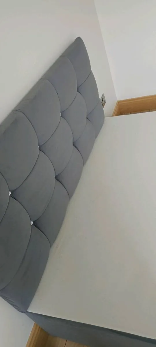 Bed - Image 3