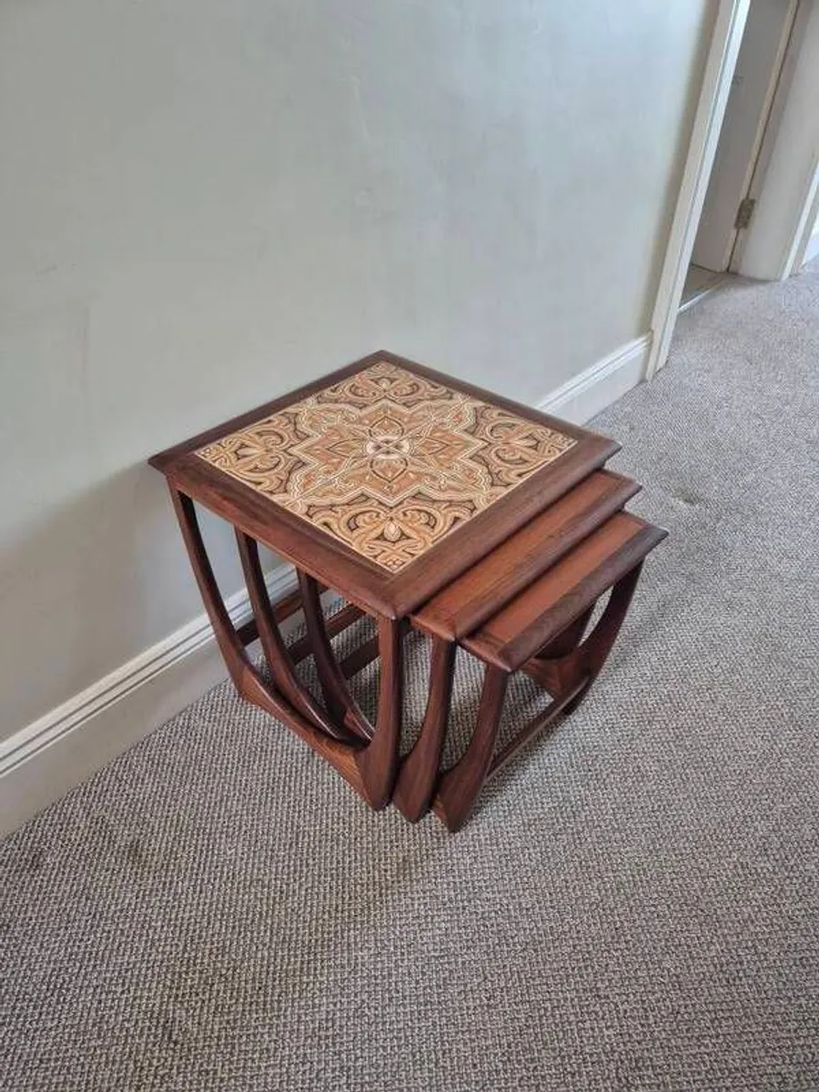 G plan Astro tiled nest of tables - Image 1