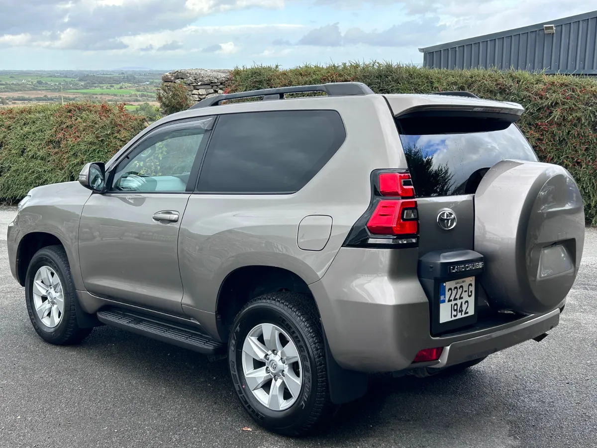 ➖2022 (222) Toyota Land Cruiser SWB Auto ➖ - Image 4