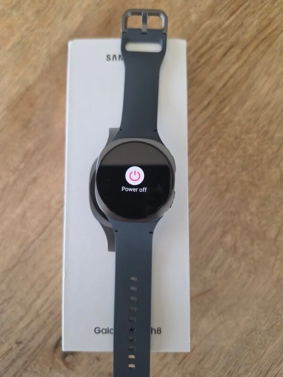 Samsung watch 8 - Image 2