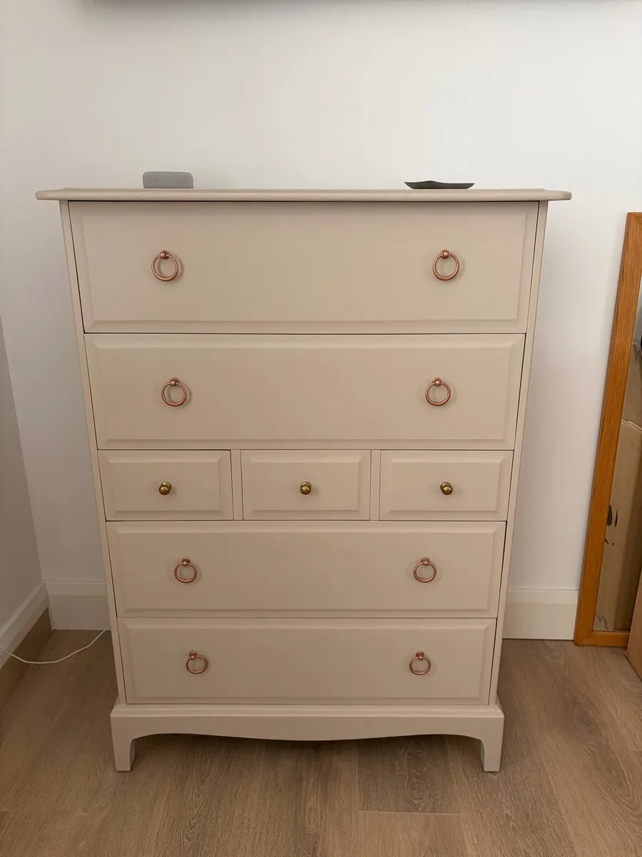 Solid wood tall boy chest of drawers , 8 drawers, - Image 1