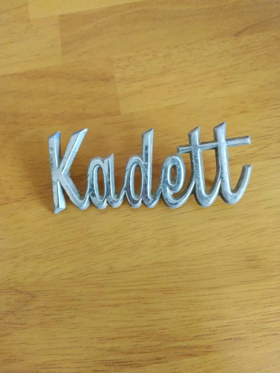 Vintage Irish Reg plate plus Kadett badge - Image 2