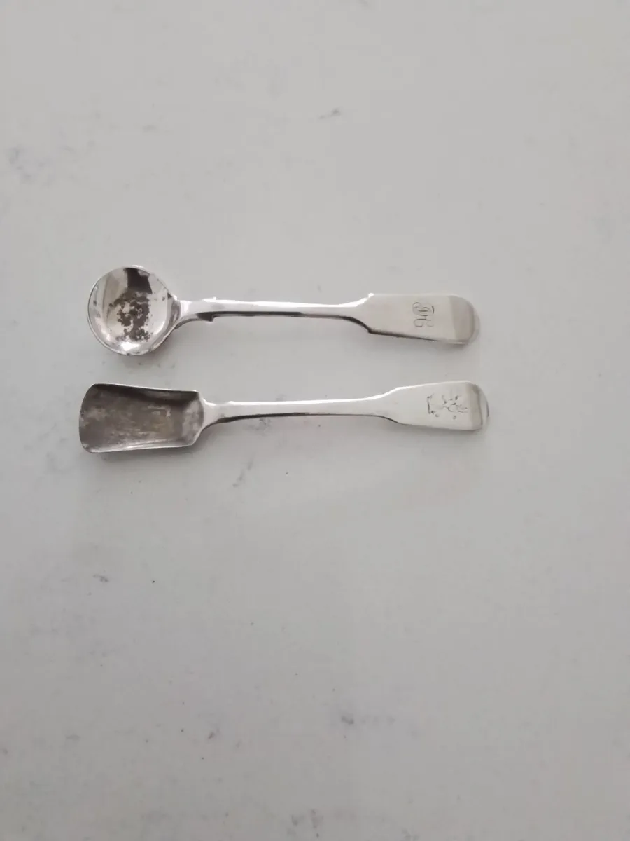 Miniature salt spoons - Image 1