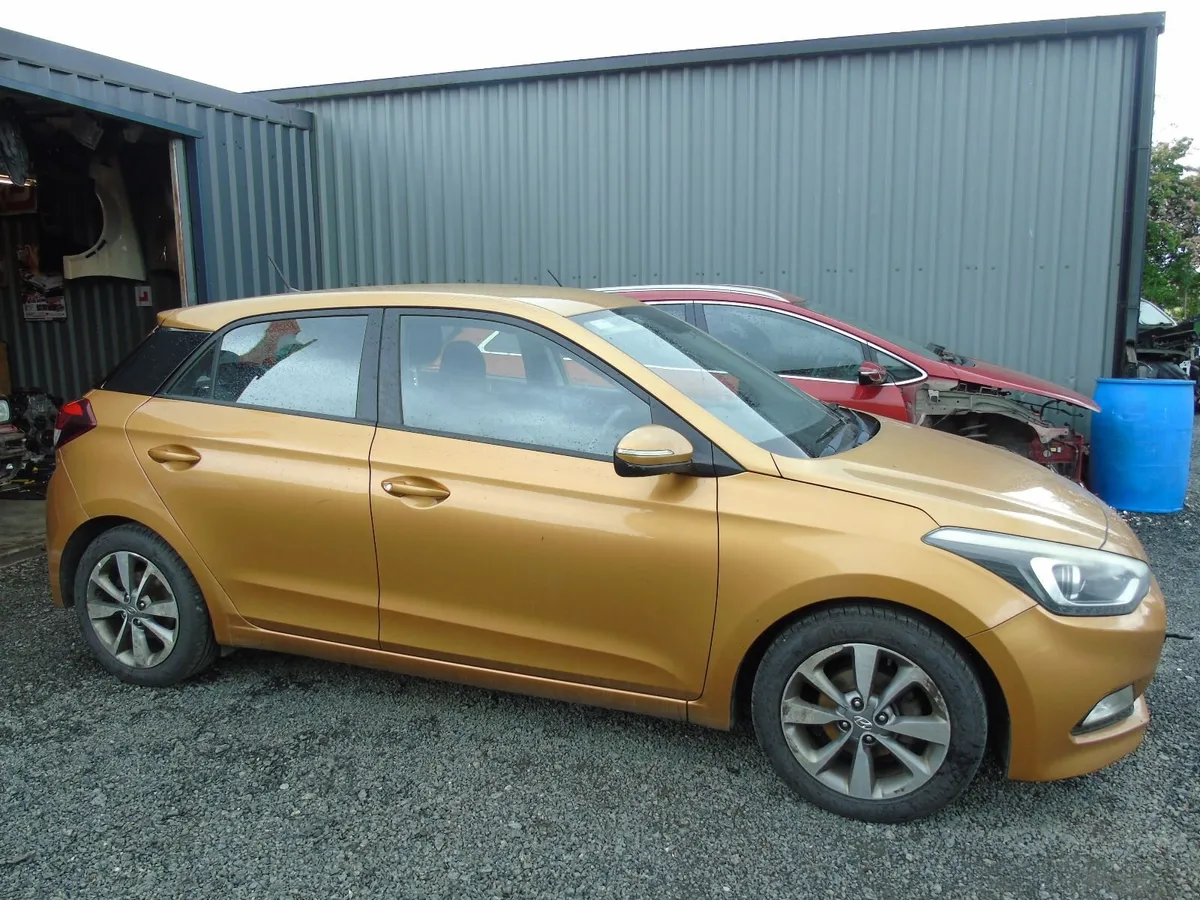 hyundai i20's breaking petrol & diesel - Image 3