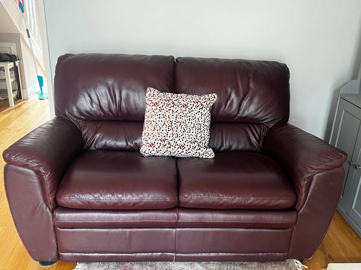 2 Seater Leather Couch - Image 1