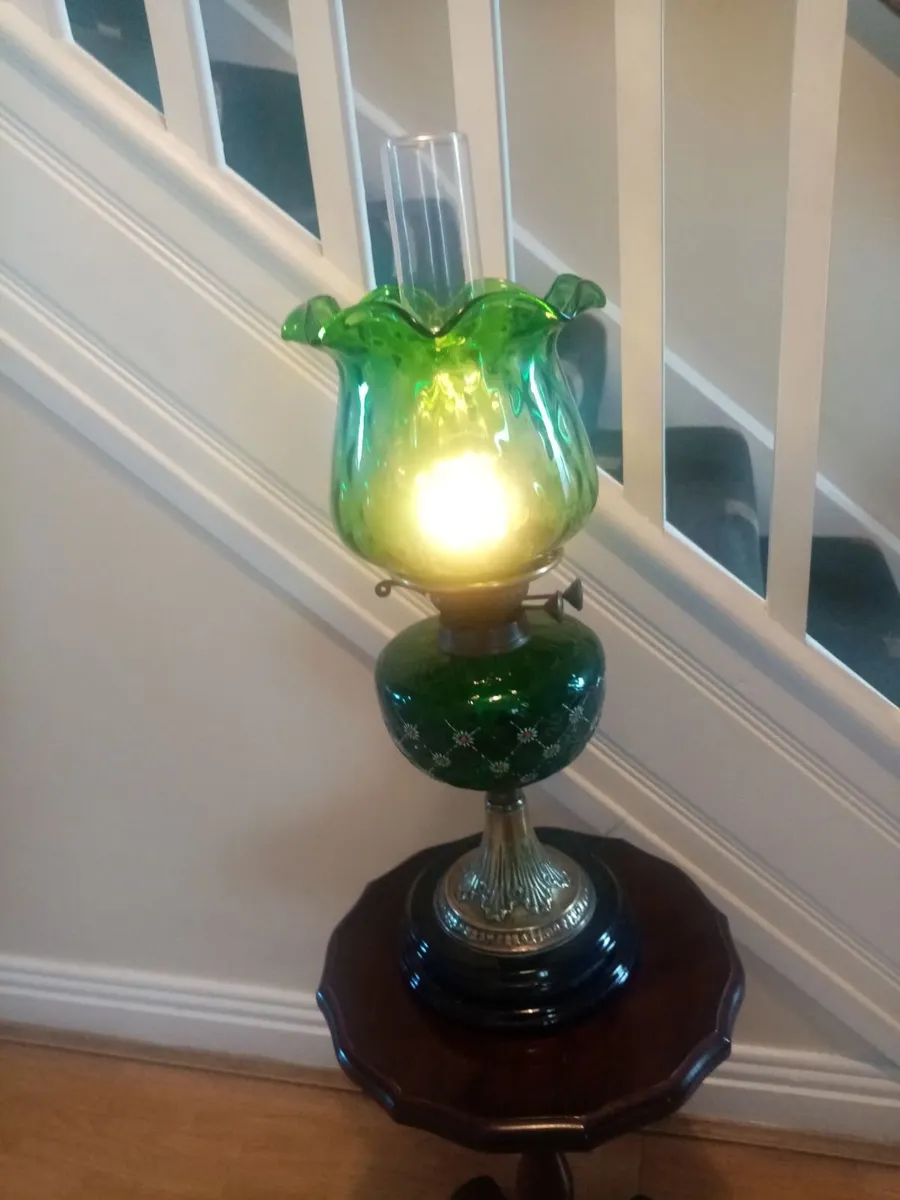 Victorian Oil Lamp - Image 4