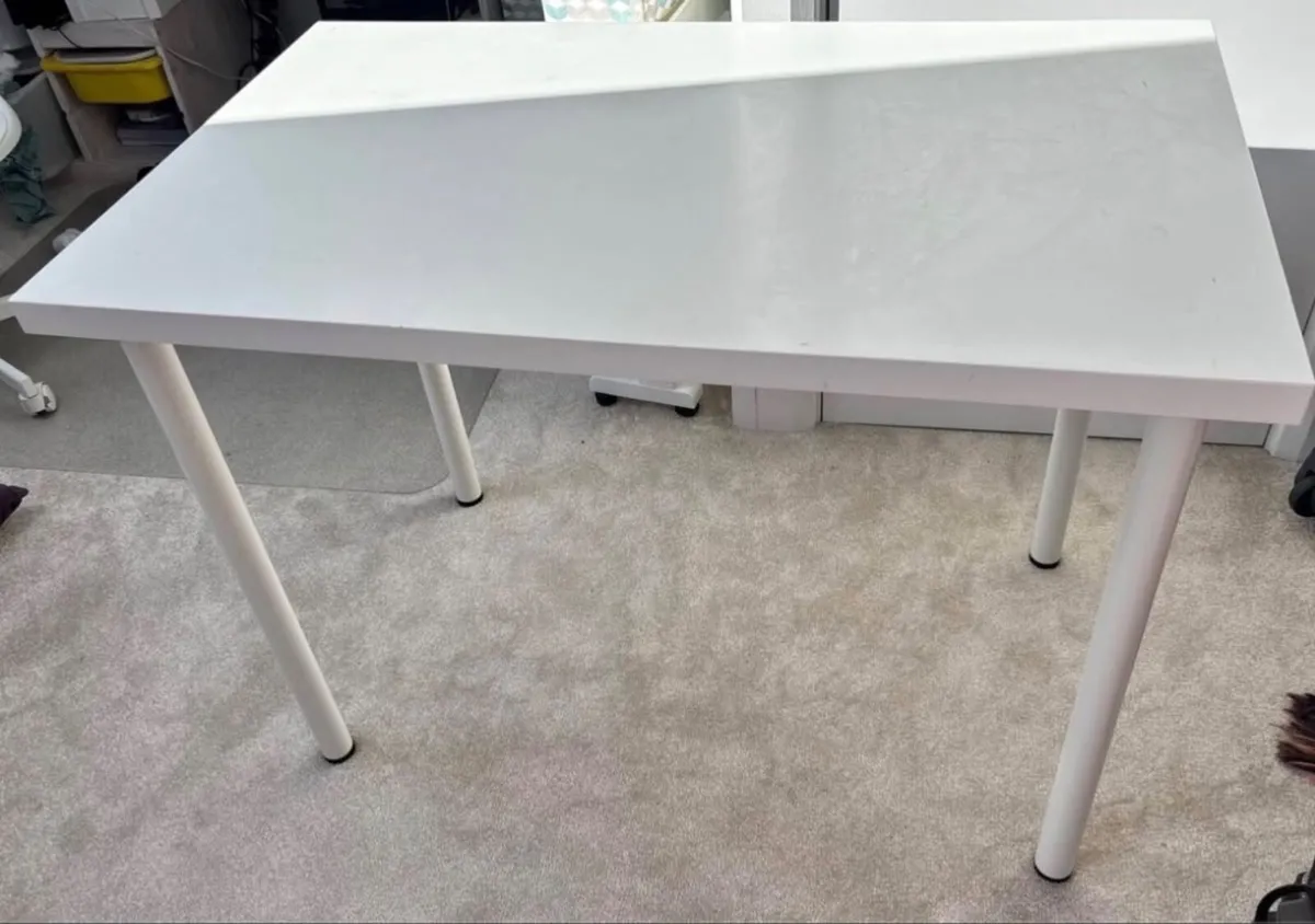 Table/ Desk