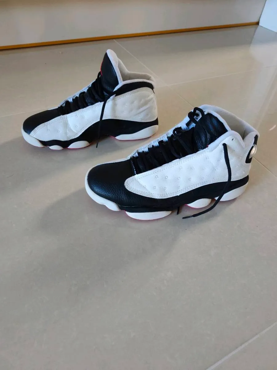 Air Jordan - Image 2