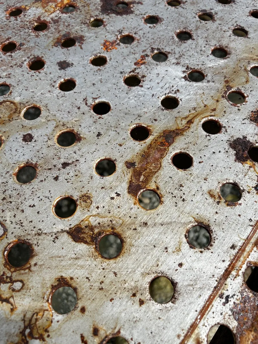 Work bench - Image 2