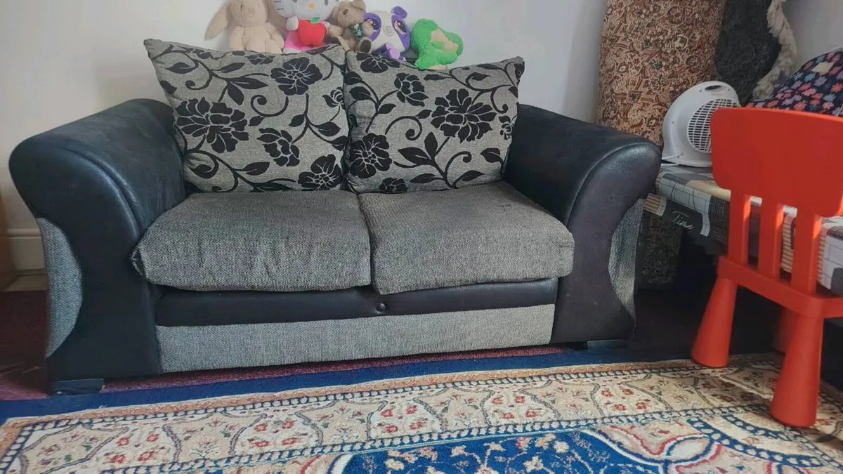2 seater sofa - Image 3