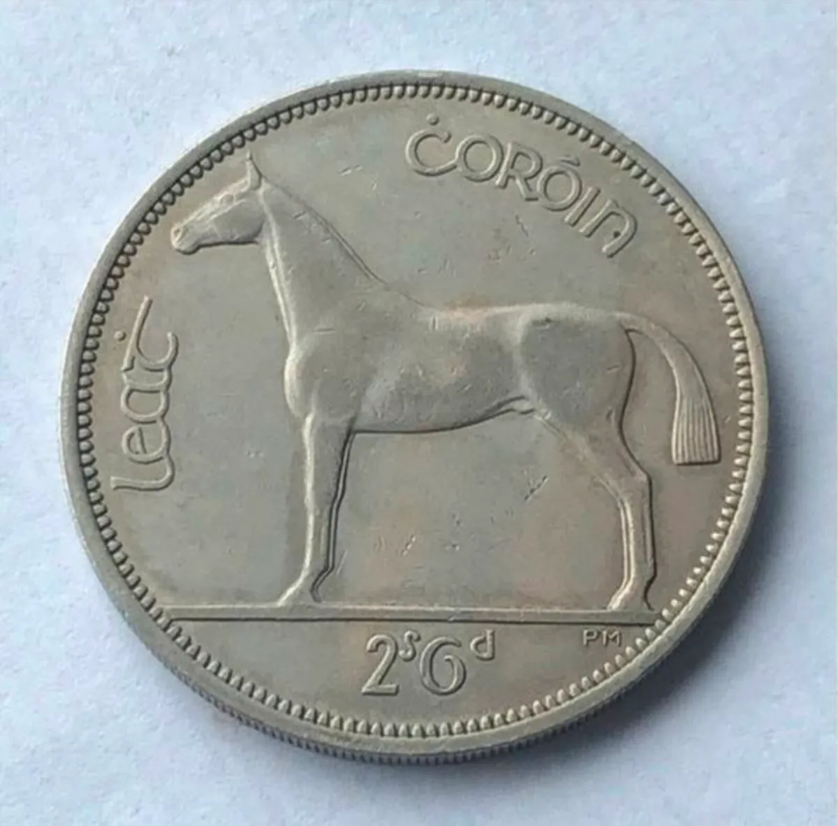 1961 irish mule half crown - Image 1