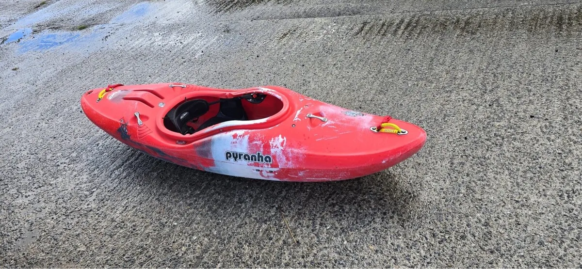 B.Two Kayak Size .M + Crankshaft paddle - Image 2