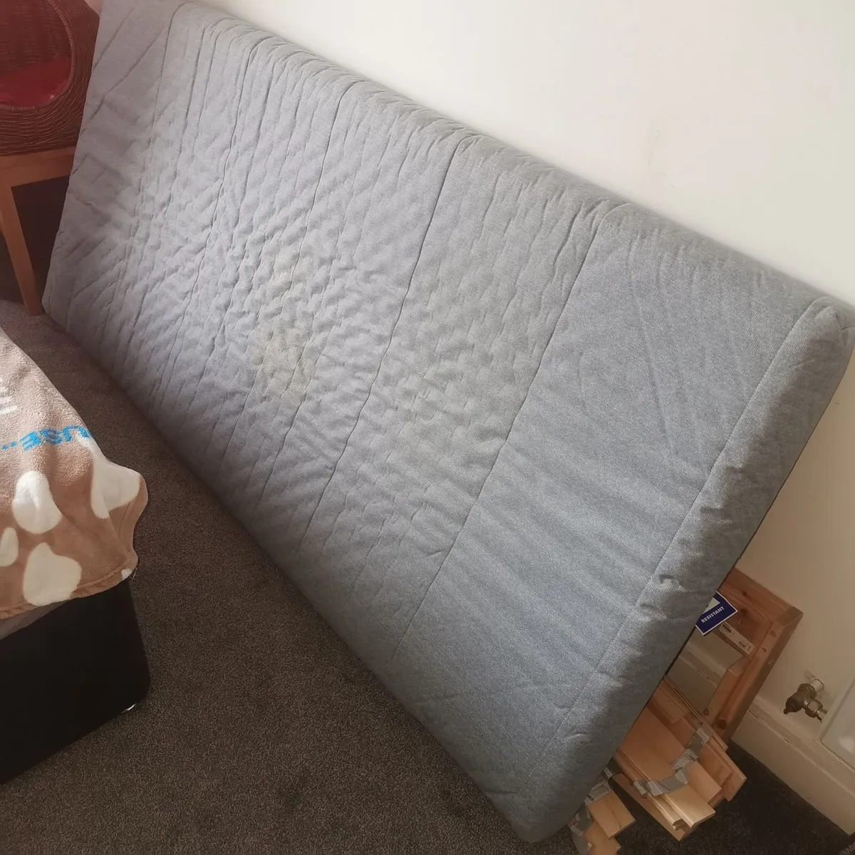 Single bed - Image 1